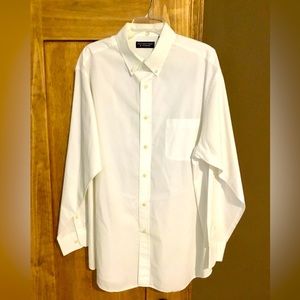 RoundTree & Yorke shirt